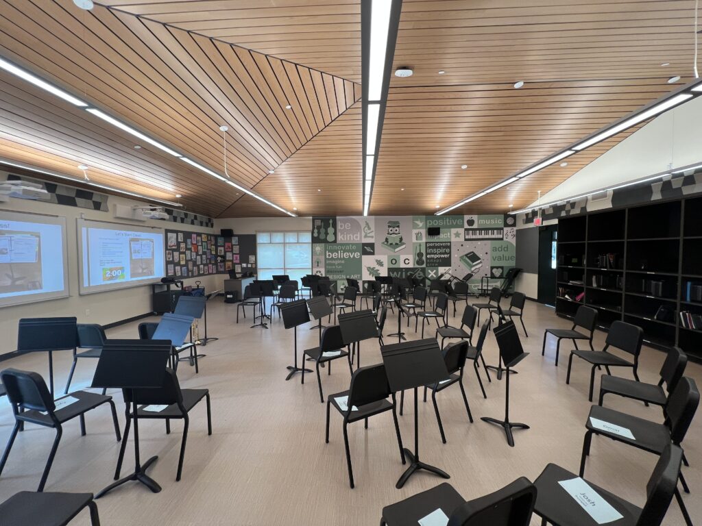 OAK CREEK ELEMENTARY SCHOOL New Music Lab